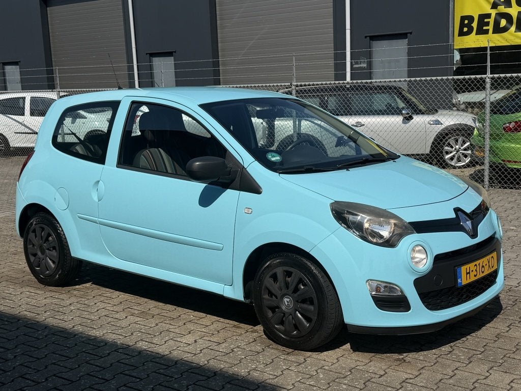 Renault Twingo 1.2 16V Airco Cruise Navigatie Apk:7-2027, Auto's, Voorwielaandrijving, Euro 5, Twingo, Gebruikt