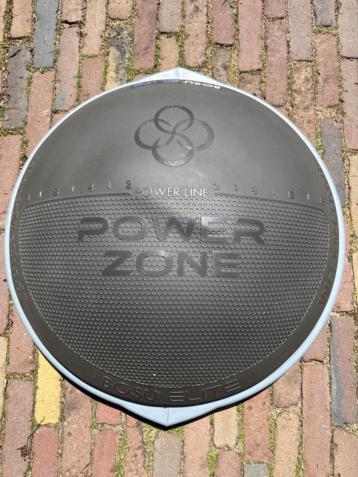 Bosu Elite Balansbord met Pomp - Perfect voor Training, Sport en Fitness, Fitnessmaterialen, Ophalen of Verzenden, Zo goed als nieuw