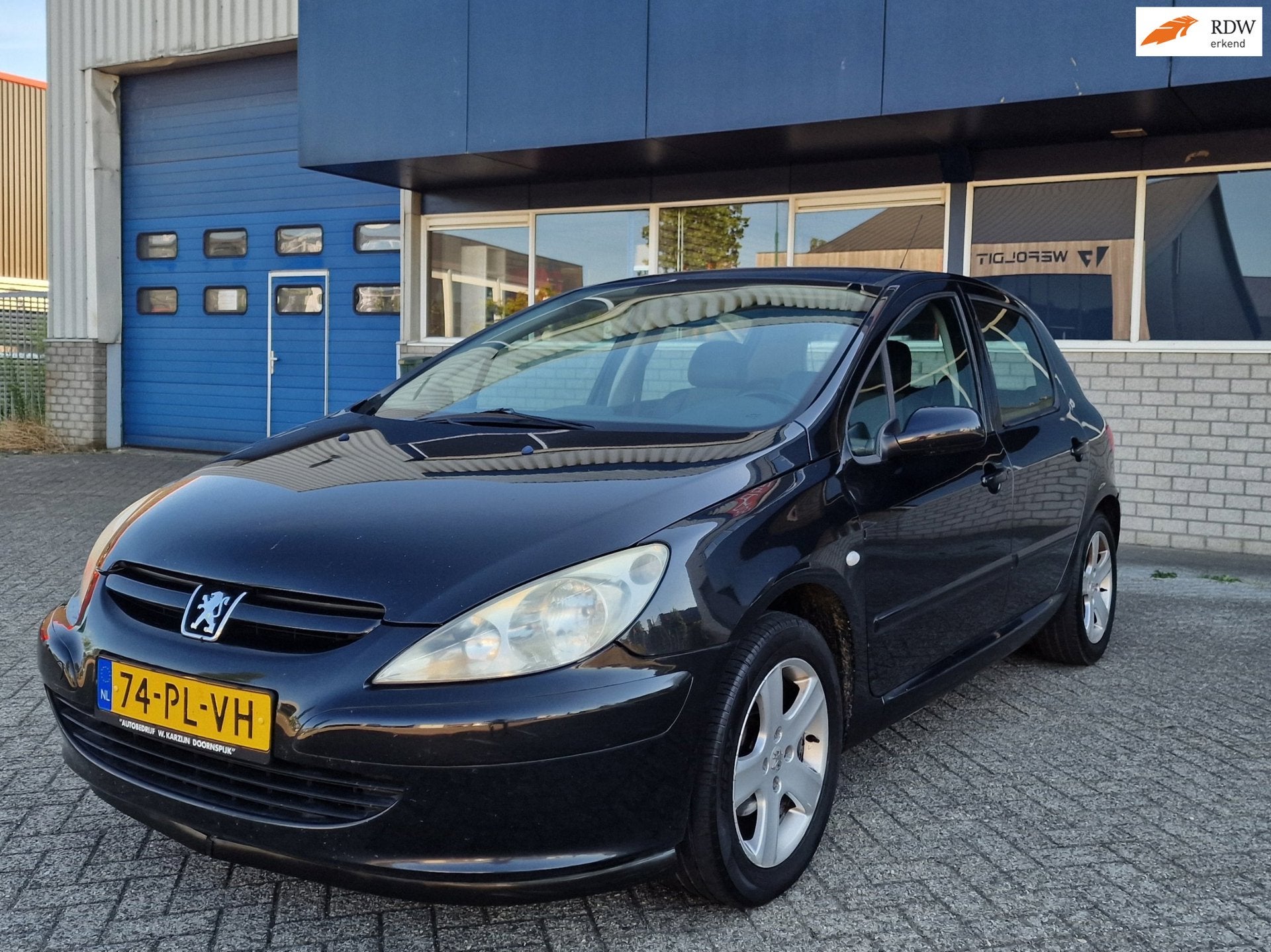 Peugeot 307 1.6-16V XSI AIRCO CRUISE HALF LEDER, Voorwielaandrijving, Gebruikt, Zwart, 4 cilinders
