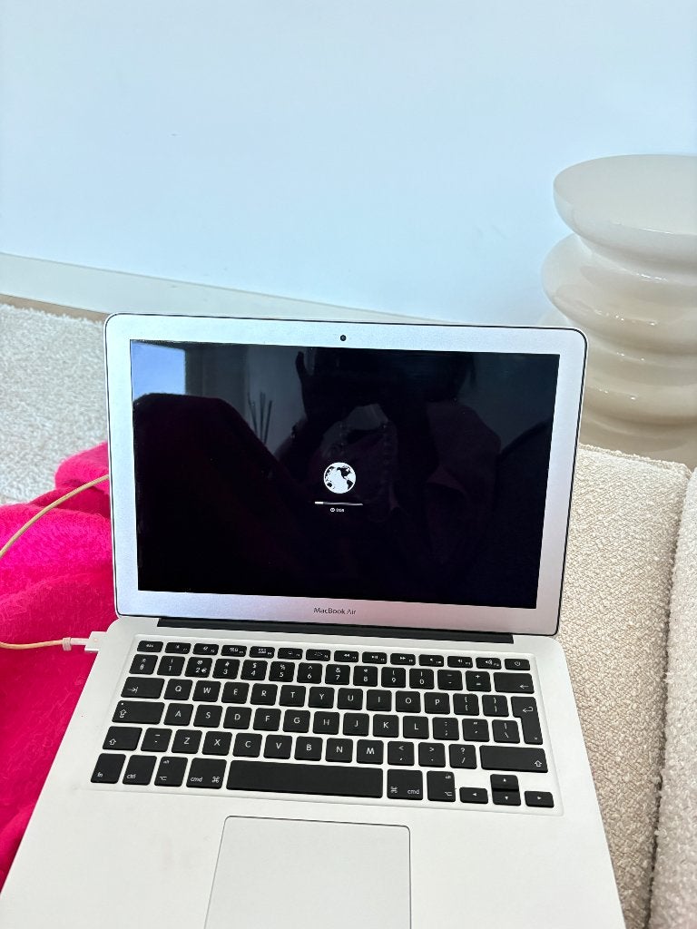 Macbook Air - 2014, Computers en Software, Apple Macbooks, Gebruikt, 13 inch, Minder dan 2 Ghz, Ophalen of Verzenden