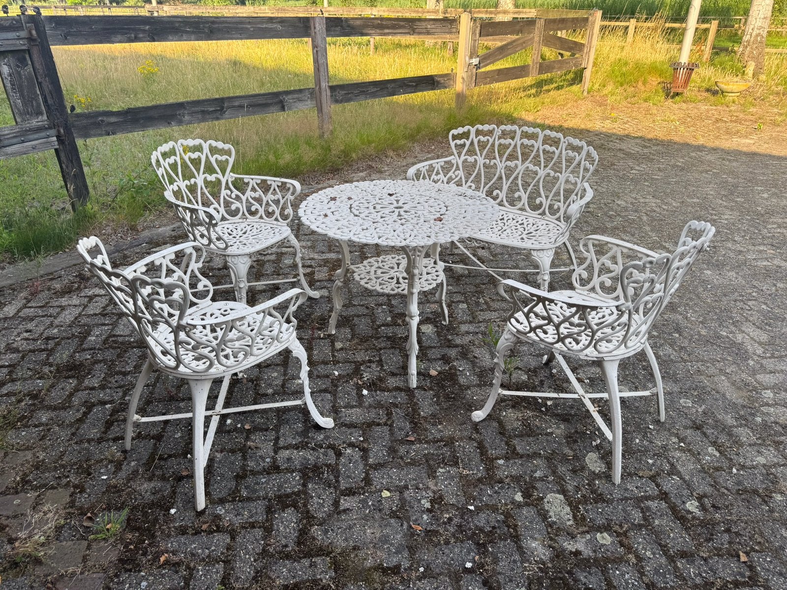 Antieke Franse Gietijzeren tuinset, Ophalen
