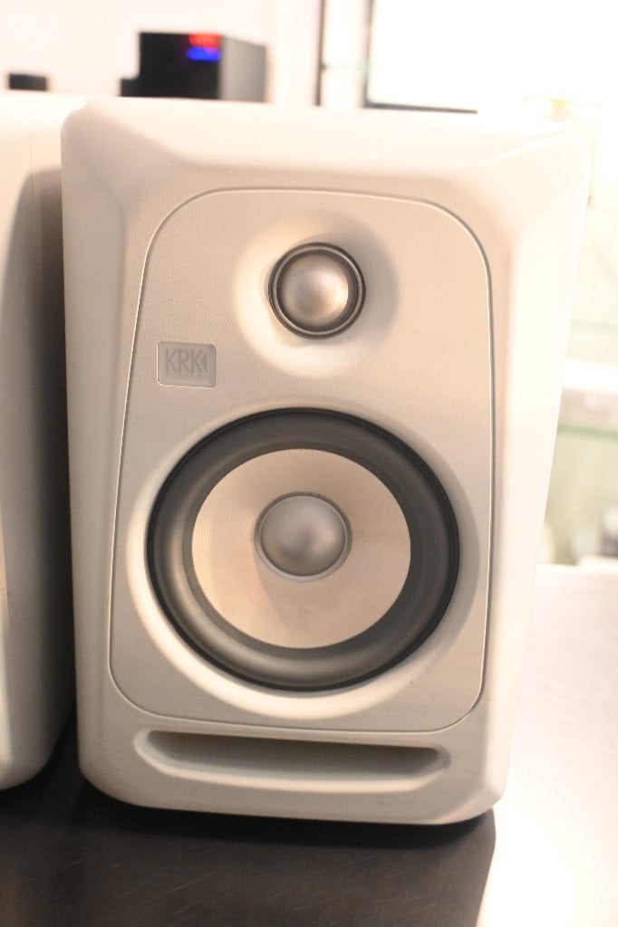 KRK Rokit 5 White Studiomonitor - Gebruikt, Studiomonitor, Gebruikt, 4500 SW 41st Blvd, Gainesville, FL 32608, USA, KRK Systems