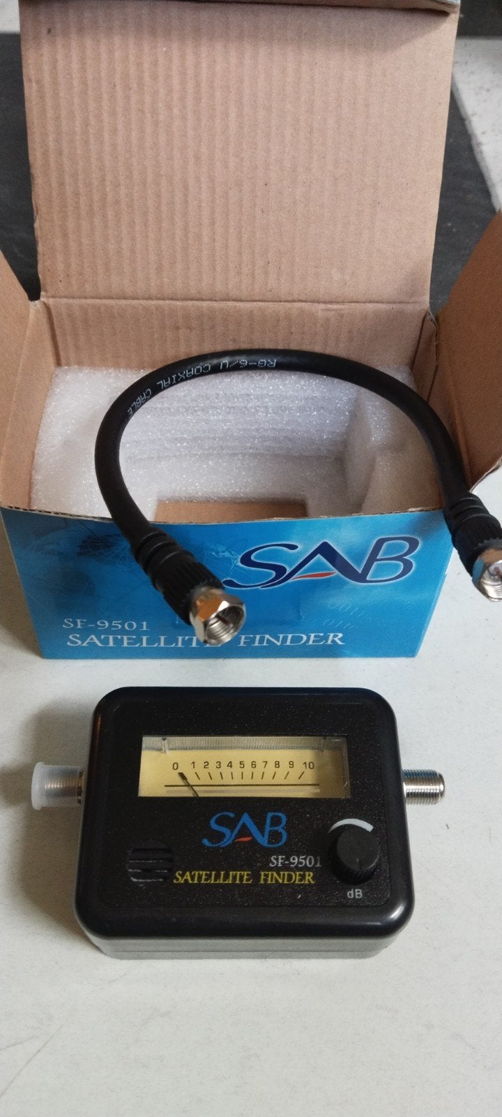 SAB SF-9501 Satelliet Zoeker - Nieuw in doos, Ophalen of Verzenden, Nieuw, (Schotel)antenne-accessoires, Overige merken