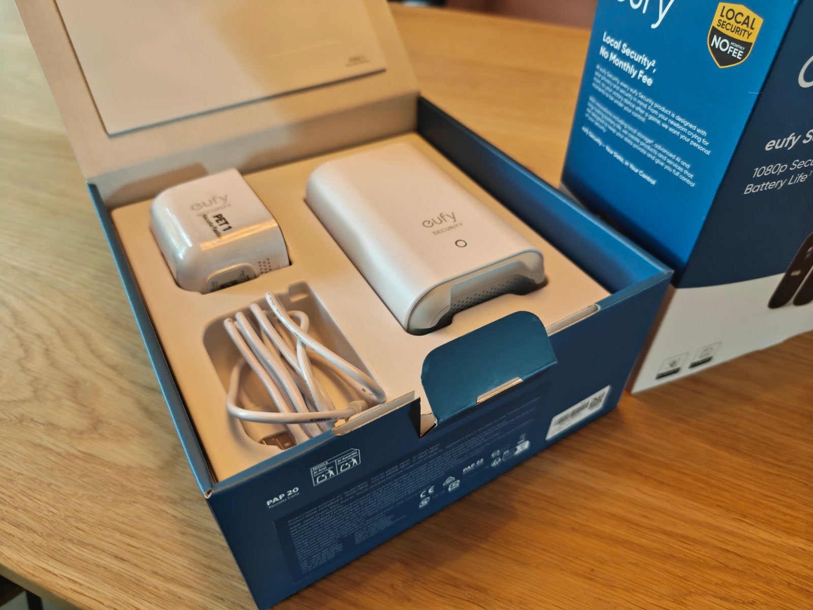 Eufy Homebase 2 met 1 camera 2c (nieuw in doos), Audio, Tv en Foto, Ophalen of Verzenden, Nieuw, Buitencamera