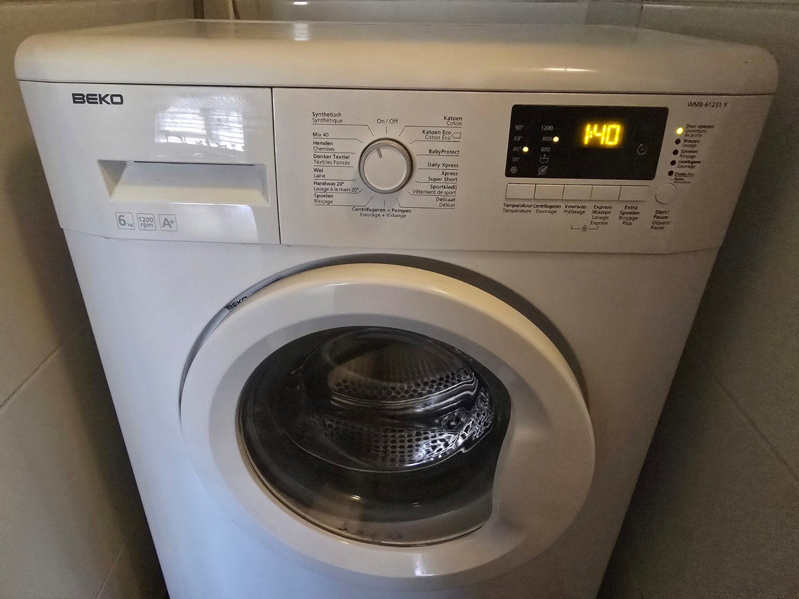 Goede wasmachine, wegens verhuizing, Witgoed en Apparatuur, 6 tot 8 kg, Ophalen, 1200 tot 1600 toeren, Minder dan 85 cm
