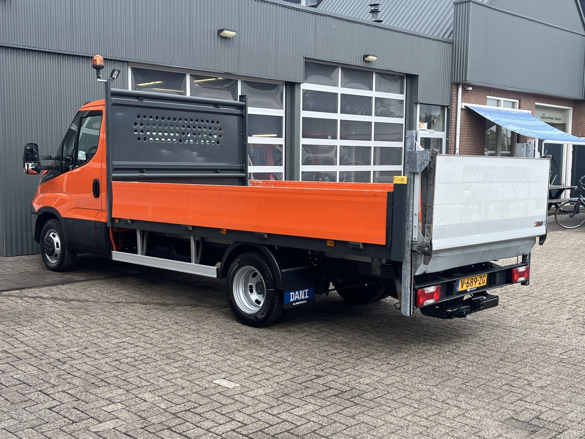 Iveco Daily 35C14 2.3 375 Laadklep 500kg Trekhaak 3500kg tre, Gebruikt, Iveco, Origineel Nederlands, Bedrijf