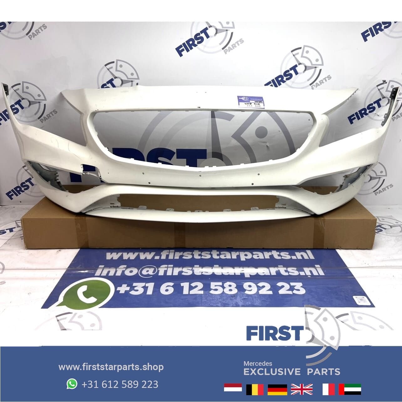 W117 CLA Facelift AMG Voorbumper wit 2013-2019, Gebruikt, -, Voor, Ophalen of Verzenden