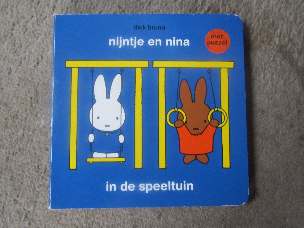 Boek: Nijntje en Nina in de speeltuin, met puzzel, Gelezen, Fictie algemeen, Jongen of Meisje, Ophalen of Verzenden
