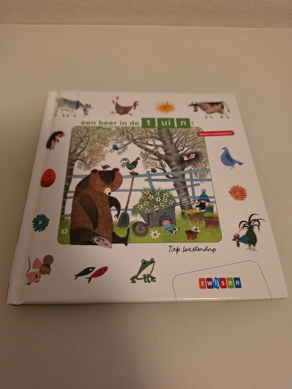 Een beer in de tuin - Voorleesboek voor/met kleuters, Ophalen of Verzenden