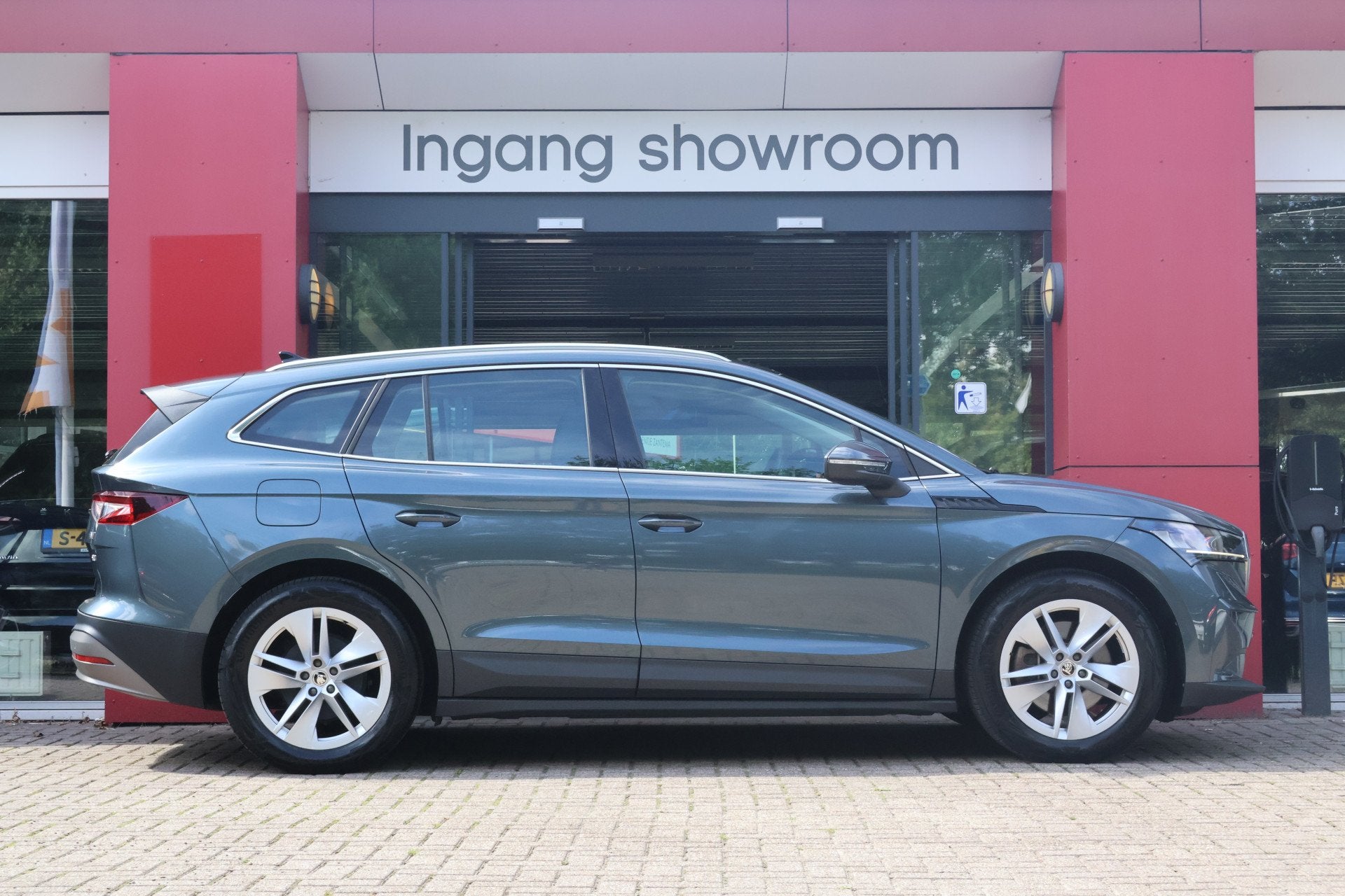 Skoda Enyaq iV 80 | Origineel NL | SoH 89% | Camera | Standk, Achterwielaandrijving, Gebruikt, Zwart, Leder en Stof