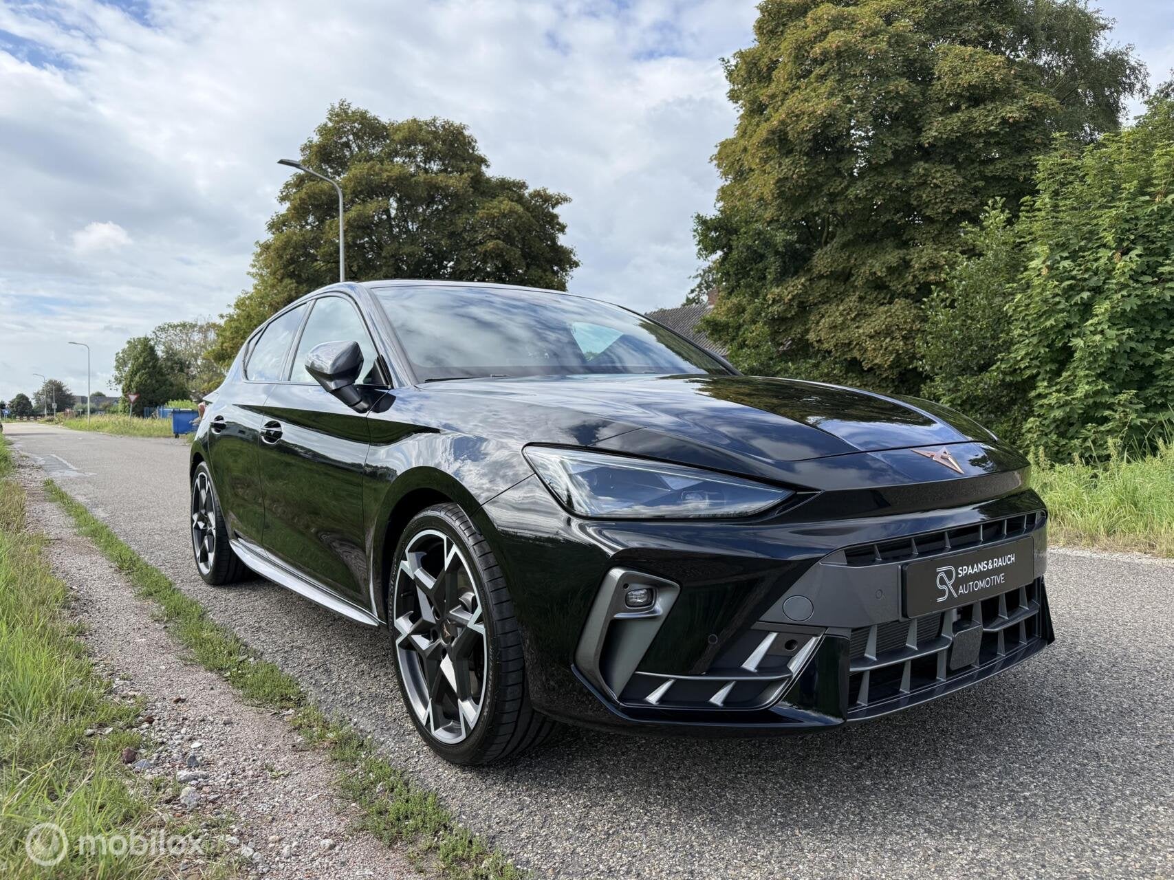CUPRA Leon 1.5 TSI e-Hybrid VZ Performance 272PK / Sfeer / M, Auto's, Dealer onderhouden, Zwart, 4 cilinders, Leon