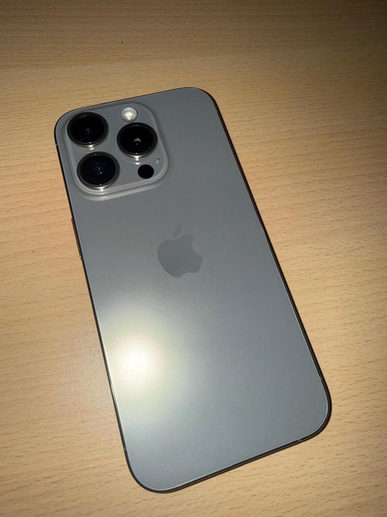 iPhone 15 Pro 128GB - Zo goed als nieuw, Telecommunicatie, Mobiele telefoons | Apple iPhone, 128 GB, 89 %, Zwart, Ophalen of Verzenden