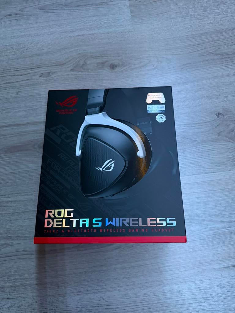 Asus Rog Delta S Wireless, Computers en Software, Headsets, Ophalen, Zo goed als nieuw