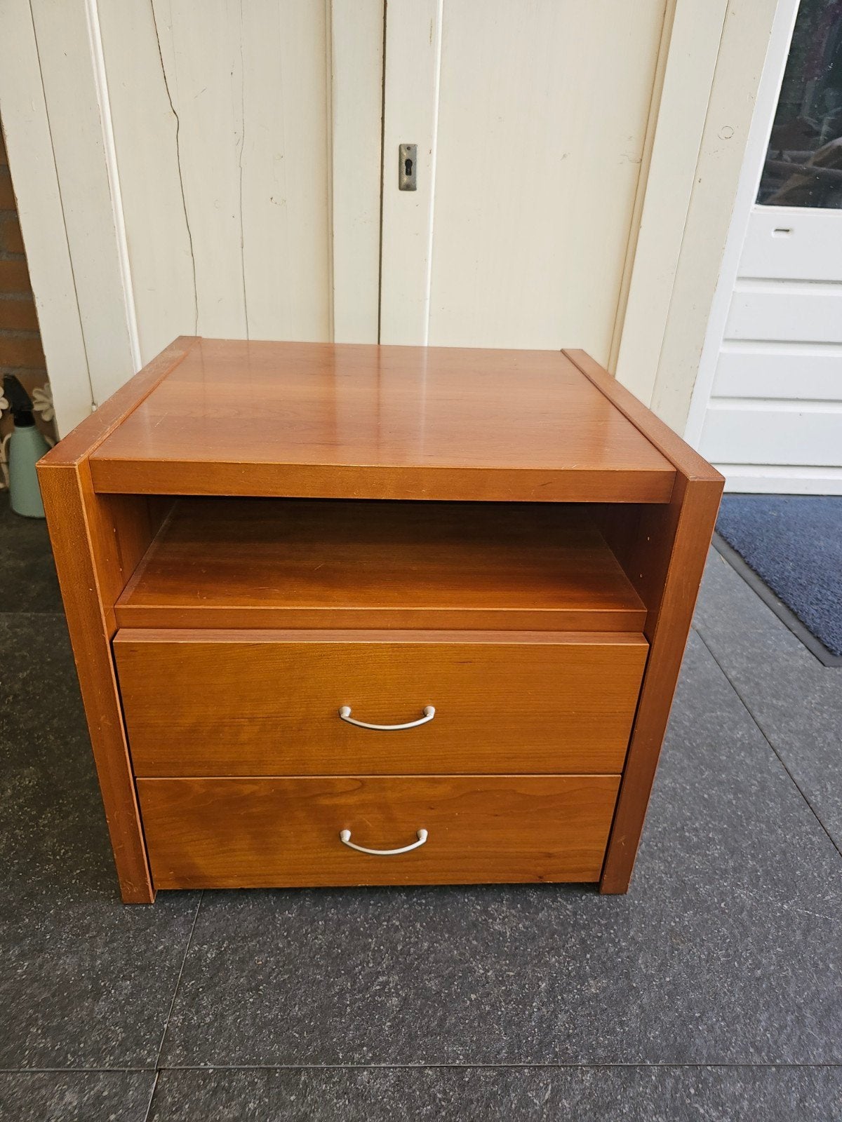 Nachtkastje / Bijzettafel Kersenfineer op MDF, Ophalen, Gebruikt, Minder dan 45 cm, Minder dan 55 cm
