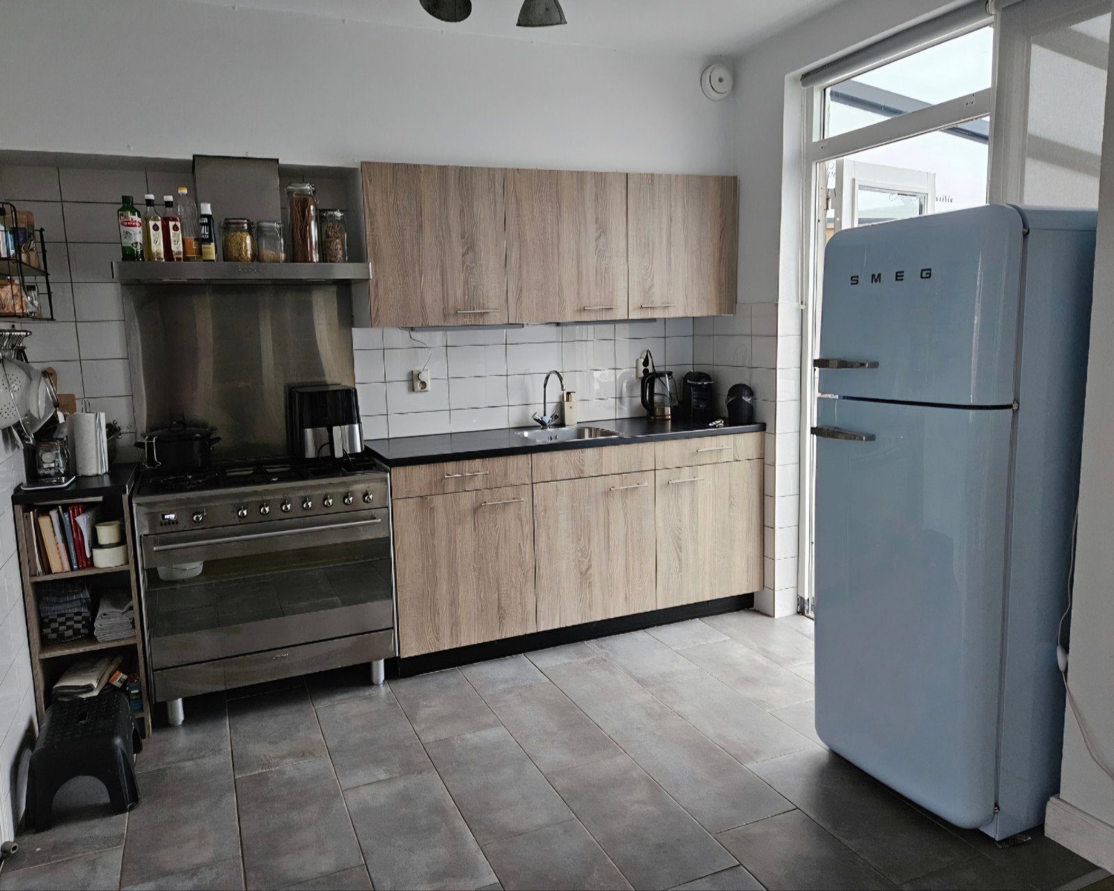 keuken houtkleur bruin merk Keller en apparatuur Smeg 3 mtr, Huis en Inrichting, Keuken | Complete keukens, Ophalen, Gebruikt