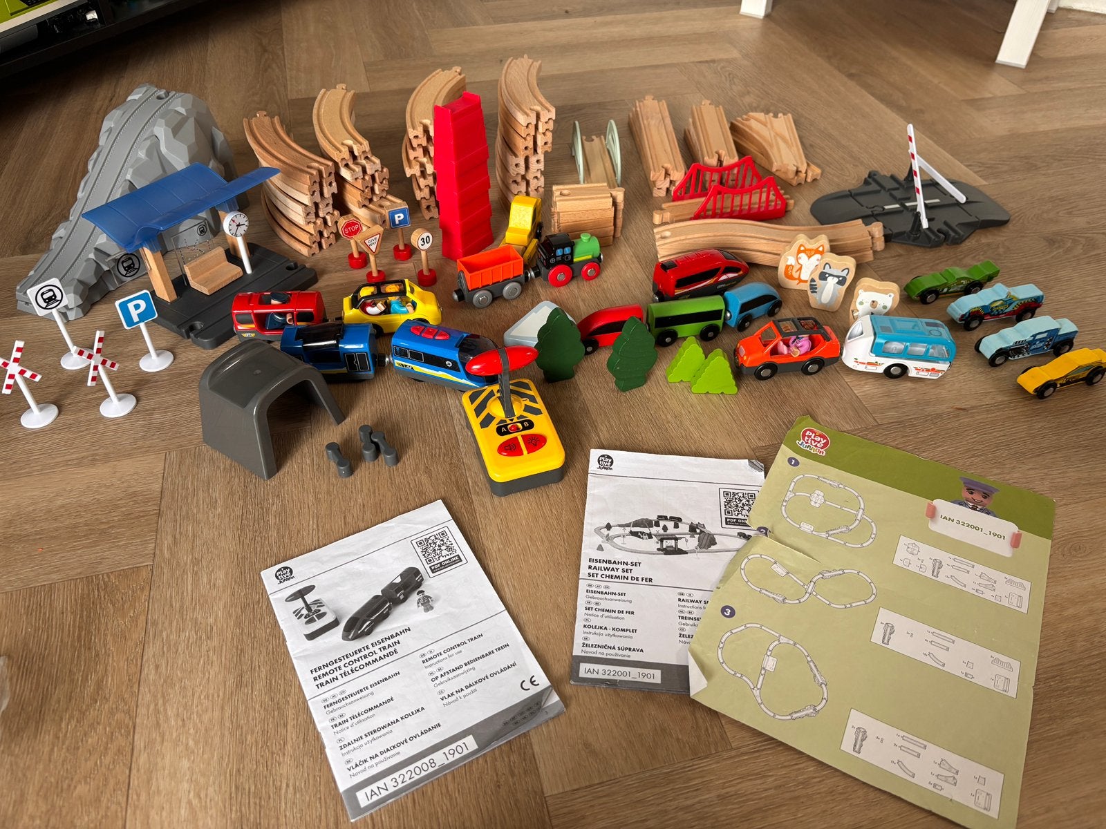 Uitgebreide Playtive Junior houten treinbaan set, Ophalen of Verzenden, Zo goed als nieuw