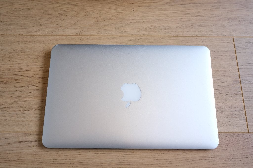 MacBook Air 11” – mid 2010s, Computers en Software, Apple Macbooks, Ophalen, Gebruikt, Qwerty, 11 inch