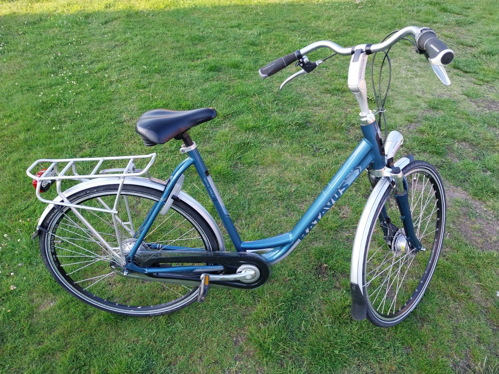 Batavus damesfiets 28 inch, Ophalen, Batavus, 56 cm of meer, Zo goed als nieuw