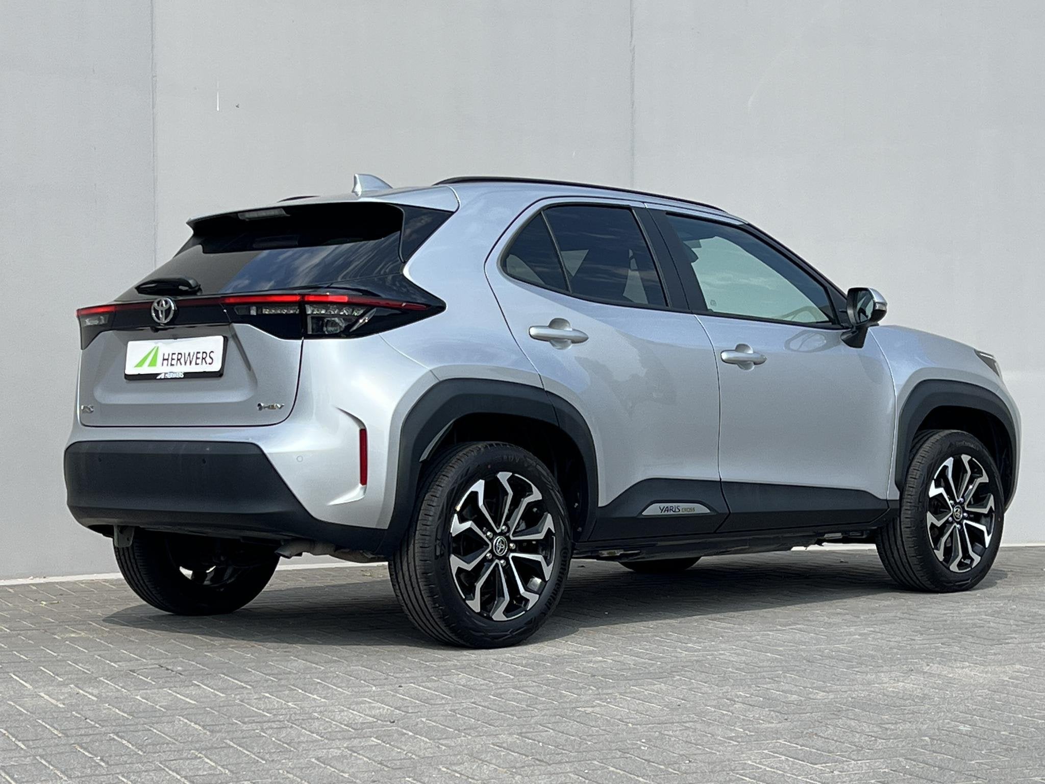 Toyota Yaris Cross 1.5 Hybrid 115 Dynamic / Dealer onderhoud, Automatische klimaatregeling, Stof, Gebruikt, 1165 kg