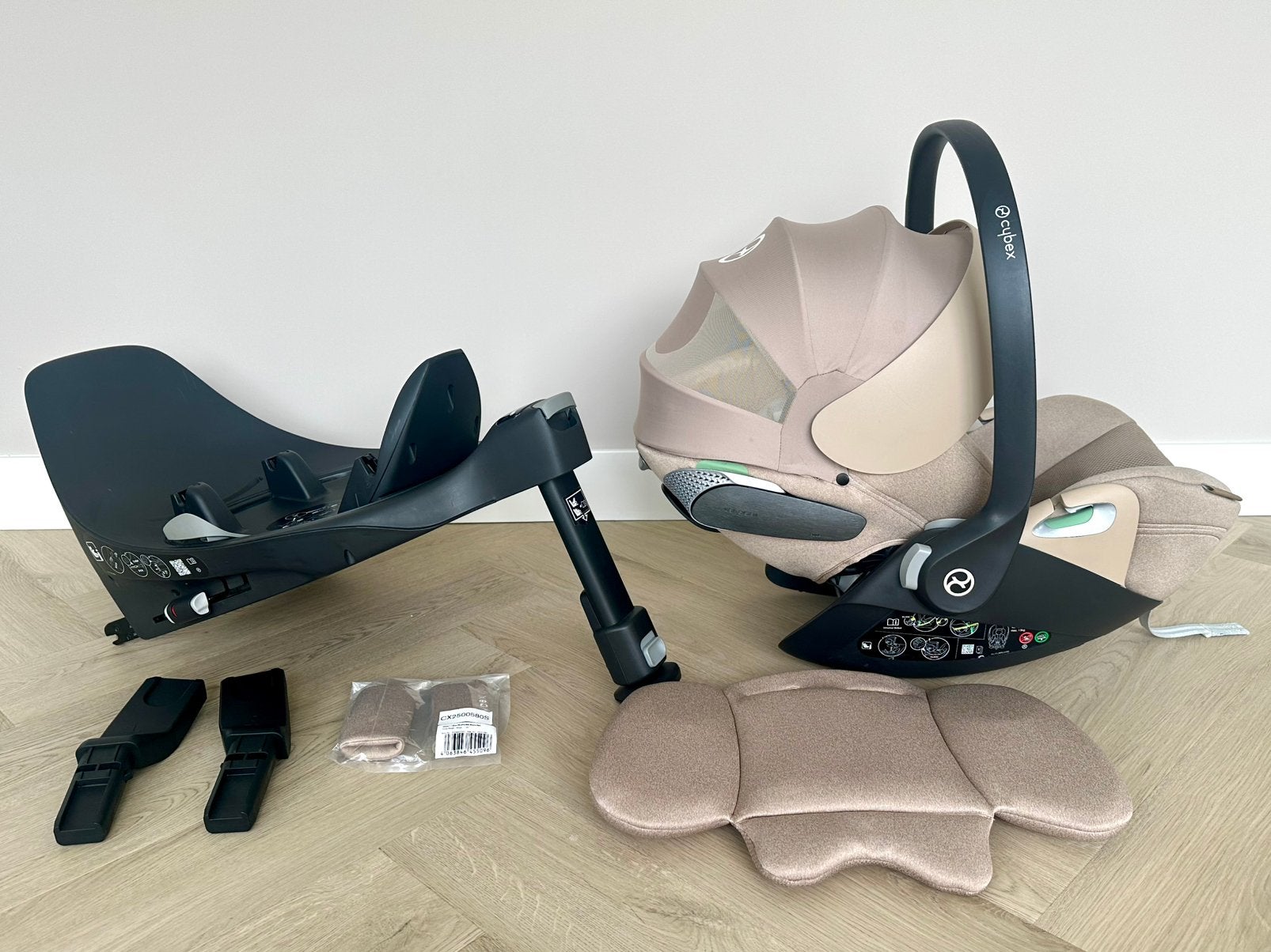 Zgan Cybex Cloud T i-size + nieuwe base + extra’s, Overige merken, Ophalen of Verzenden, Zo goed als nieuw, Isofix