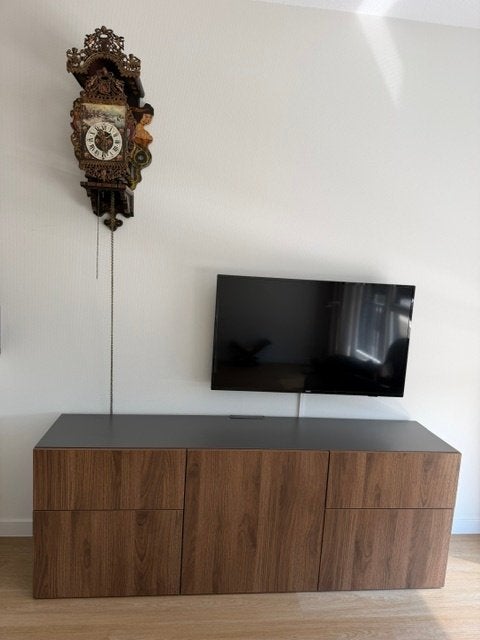 IKEA BESÅ tv-meubel 180x40x64 notenhoutlook, Ophalen, 150 tot 200 cm, Zo goed als nieuw, Minder dan 100 cm