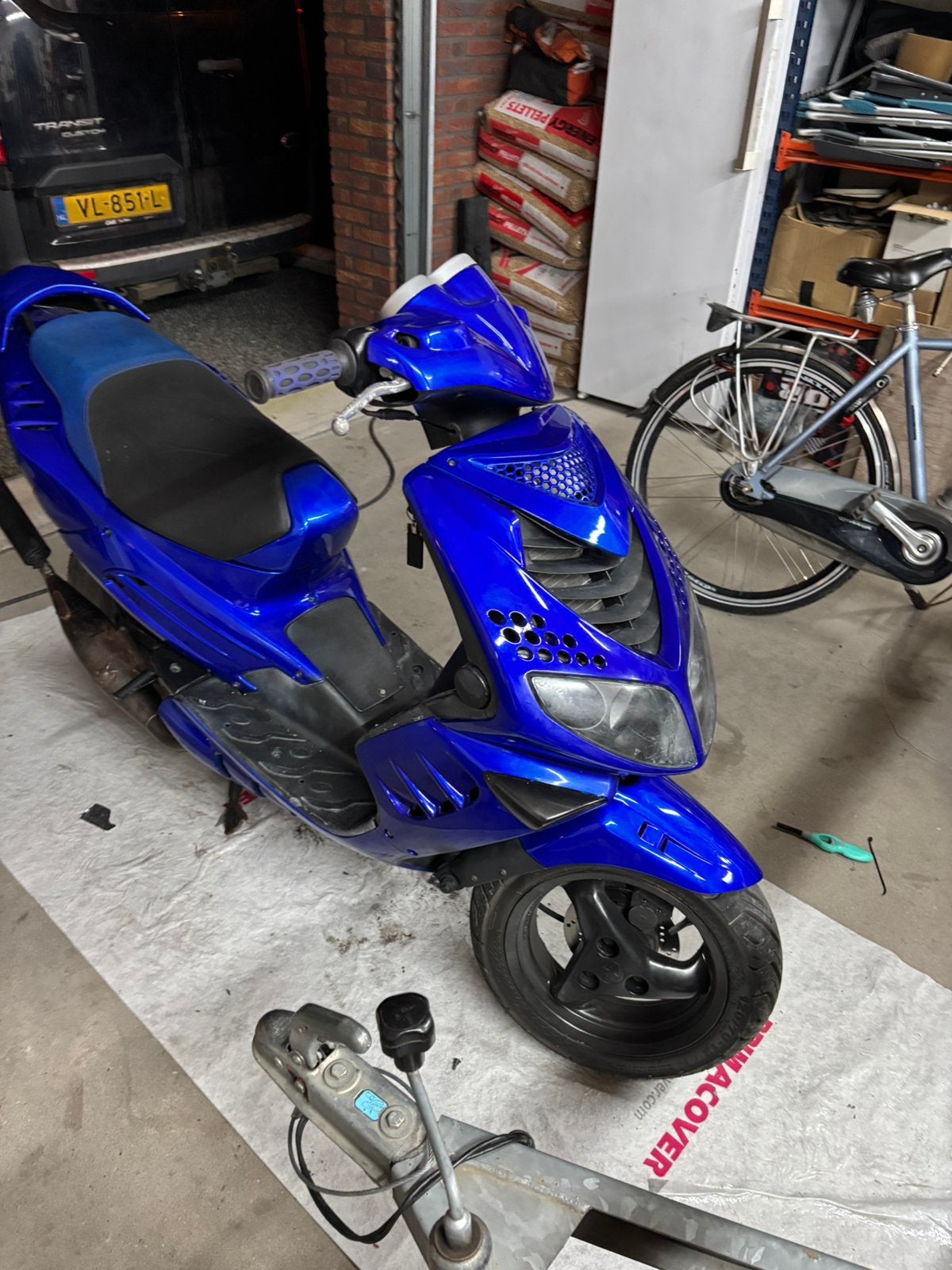 Peugot speedfight 2 50cc dd, Fietsen en Brommers, Ophalen, Maximaal 45 km/u, Zo goed als nieuw, Speedfight