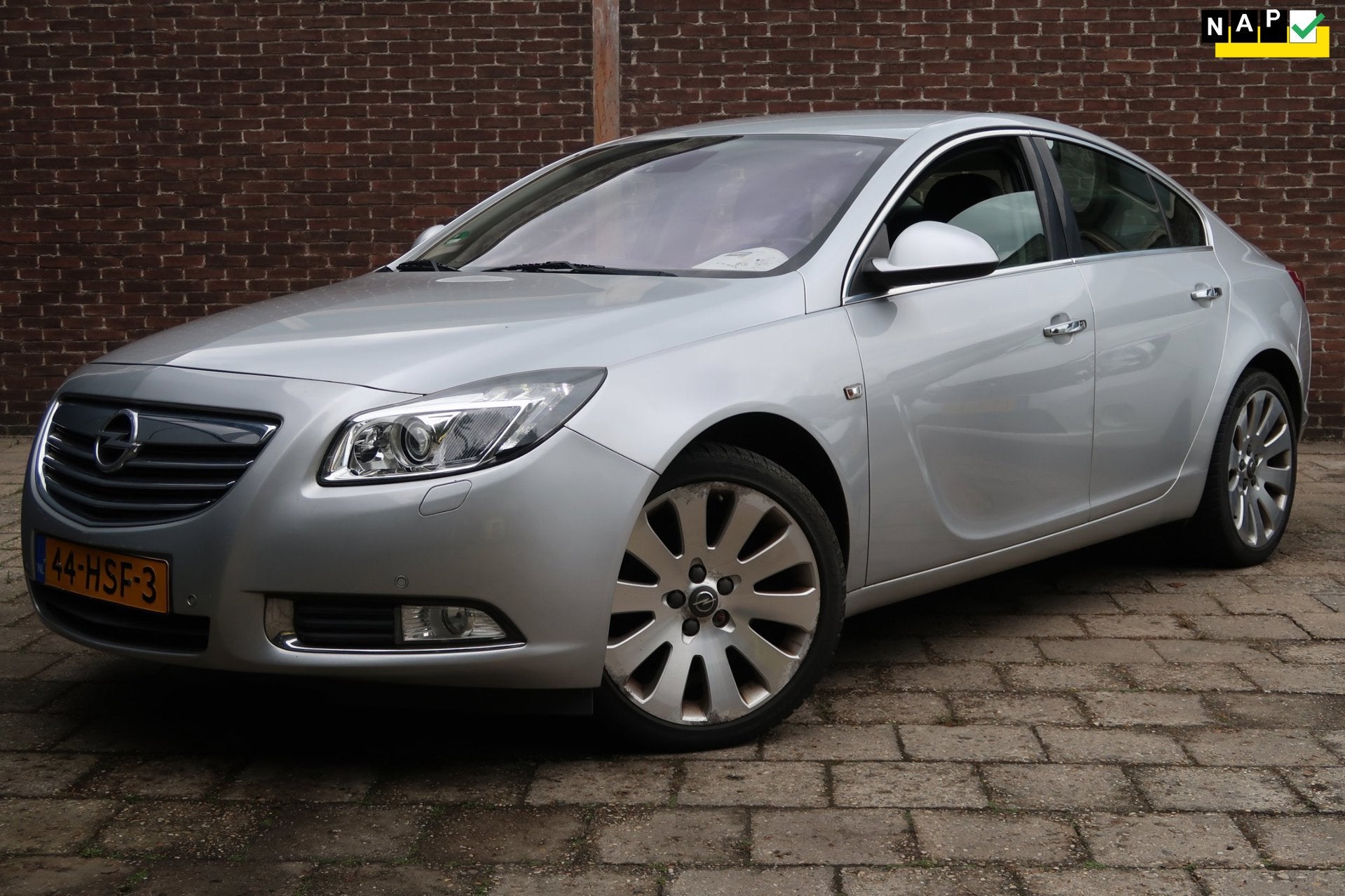 Opel Insignia 2.0 T Executive *Rijklaarprijs *Automaat *Onde, Auto's, Gebruikt, Zwart, 4 cilinders, Leder en Stof