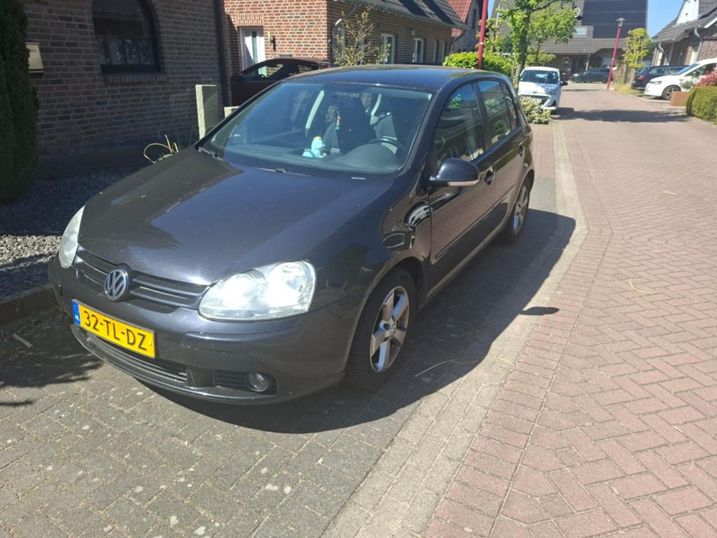 VW GOLF 5 1.6 FSI Automaat, Particulier, Te koop