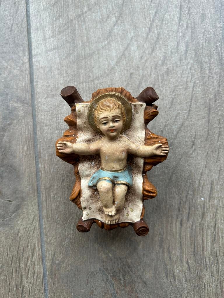 Jezus in kribbe voor kerst stal, Diversen, Kerst, Ophalen of Verzenden, Gebruikt