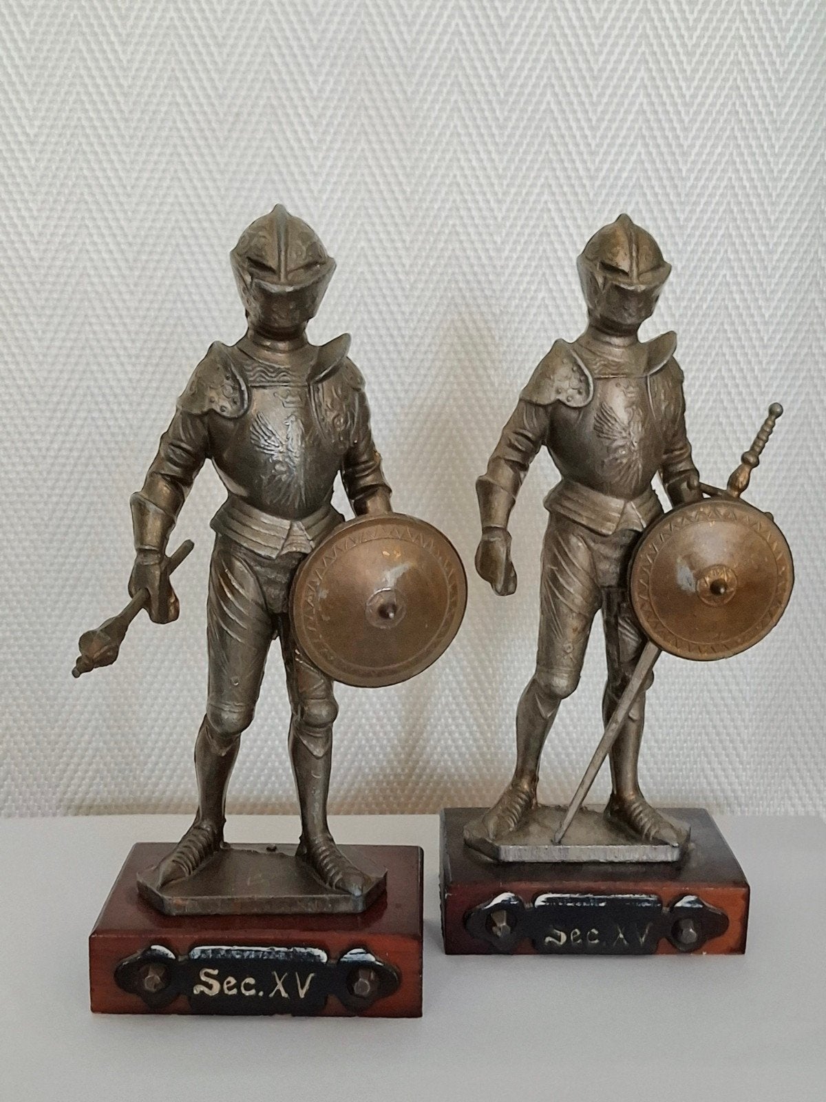 2 Vintage metalen ridderbeeldjes ., Antiek en Kunst, Ophalen of Verzenden