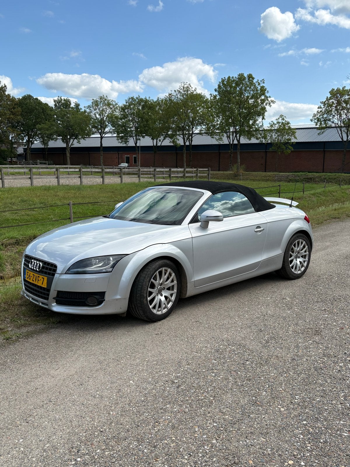 Audi TT 2.0 Tfsi Roadster 147KW 2008 Grijs, Auto's, TT, 4 cilinders, Handgeschakeld, 1270 kg