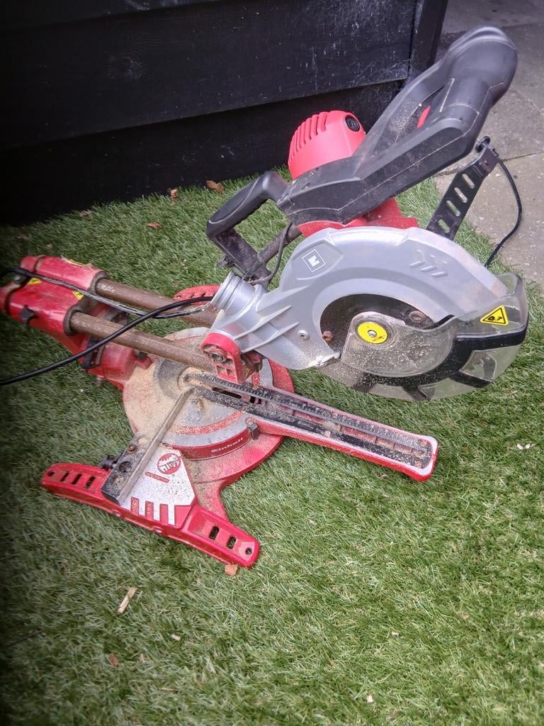 Afkortzaag Einhell defect, Doe-het-zelf en Verbouw, Gereedschap | Zaagmachines, Ophalen, Gebruikt, Afkortzaag, 30 tot 70 mm