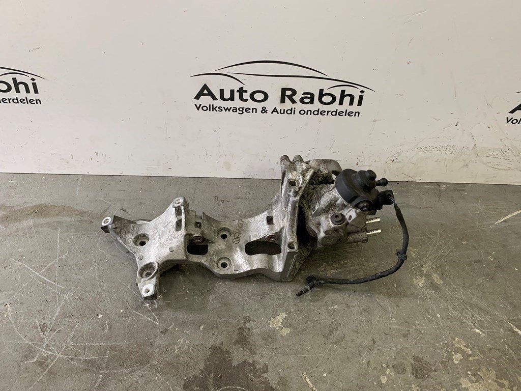 Volkswagen Audi dieselpomp 04L130755D compleet, Gebruikt, -, -, Ophalen of Verzenden
