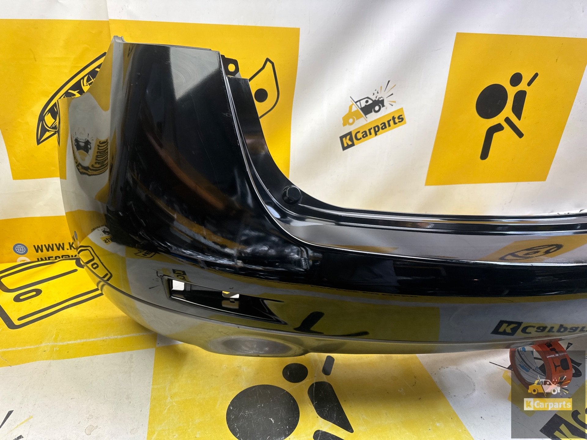 NISSAN MURANO 850221AA0H Achterbumper Origineel, Takashima 1-chome 1-1
220-8686  Yokohama, Ophalen of Verzenden, Achter, Bumper
