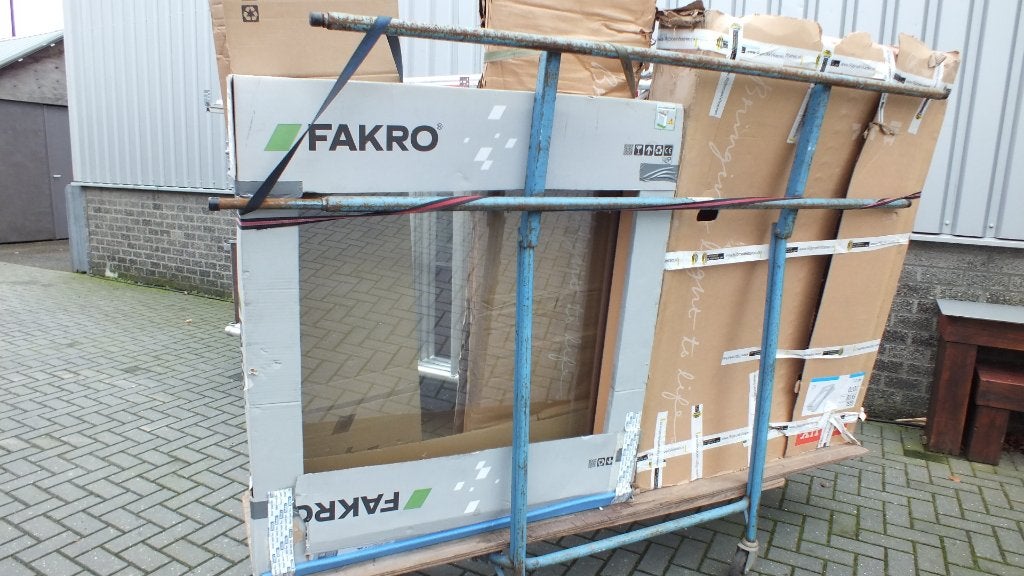 Daakraam Fakro en Dakpannen gootstuk, Ophalen, 80 tot 120 cm, Zo goed als nieuw, Dubbelglas