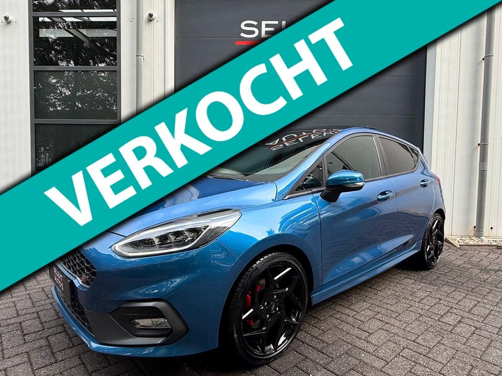 Ford Fiesta 1.5 EcoBoost ST-3 Performance 200 Pk Pano/Recaro, Voorwielaandrijving, Gebruikt, Zwart, 4 cilinders