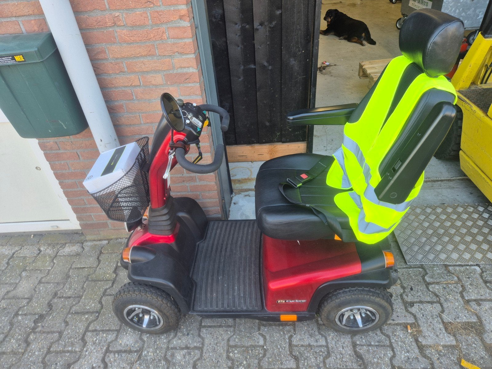 Mooie en goede 4 wielige scootmobiel met nieuwe accu, Ophalen, Zo goed als nieuw, Overige merken