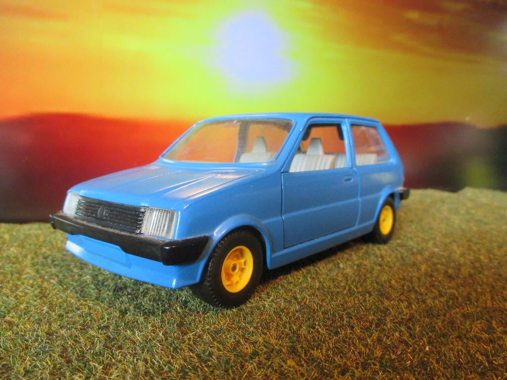 1/24 Austin MG Mini Metro - Bburago ex-rally British Leyland, Ophalen of Verzenden, Gebruikt, Bburago