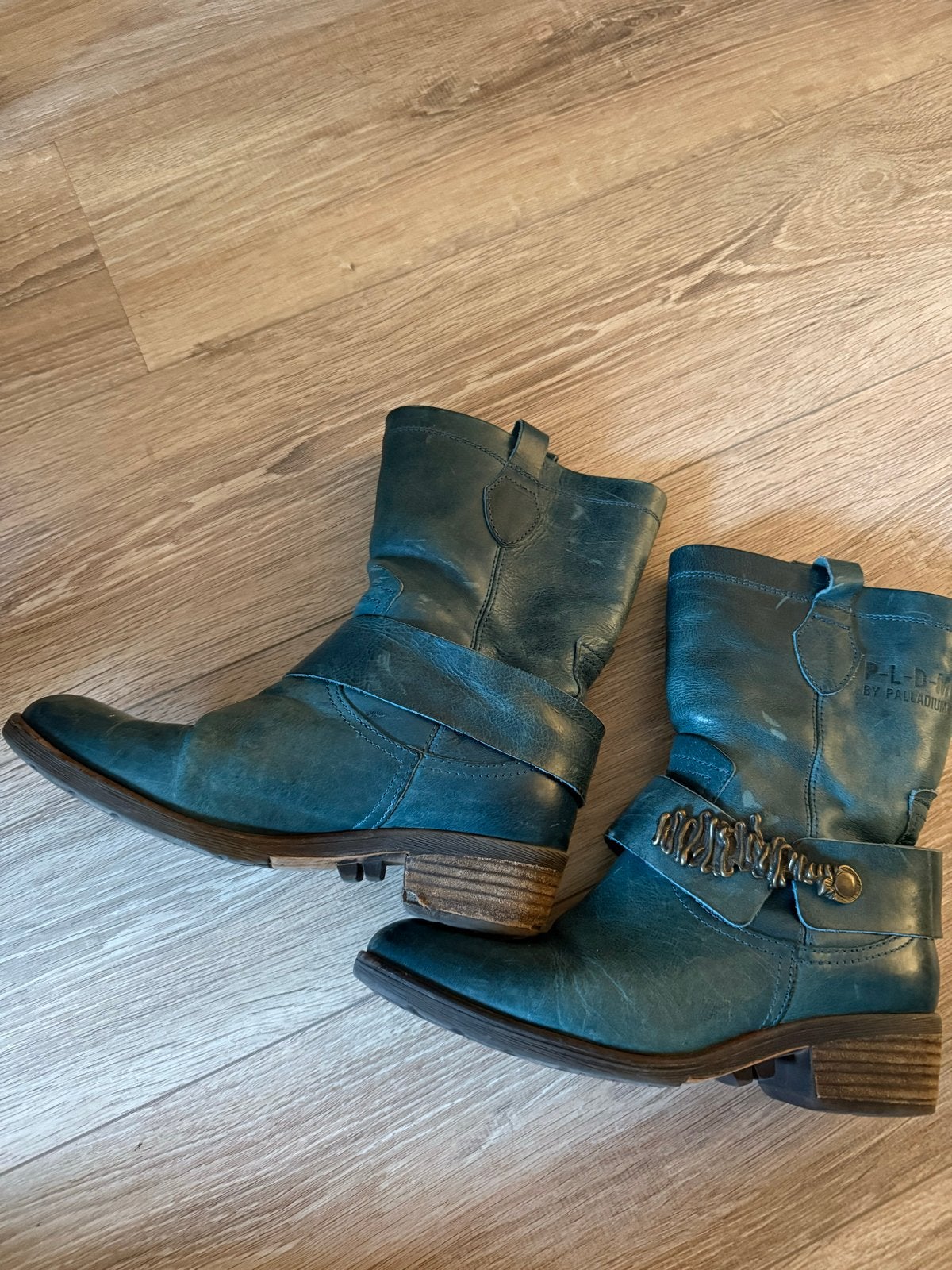 Palladium vintage laarzen petrol leer maat 40, Kleding | Dames, Schoenen, Ophalen of Verzenden, Gedragen, Overige kleuren