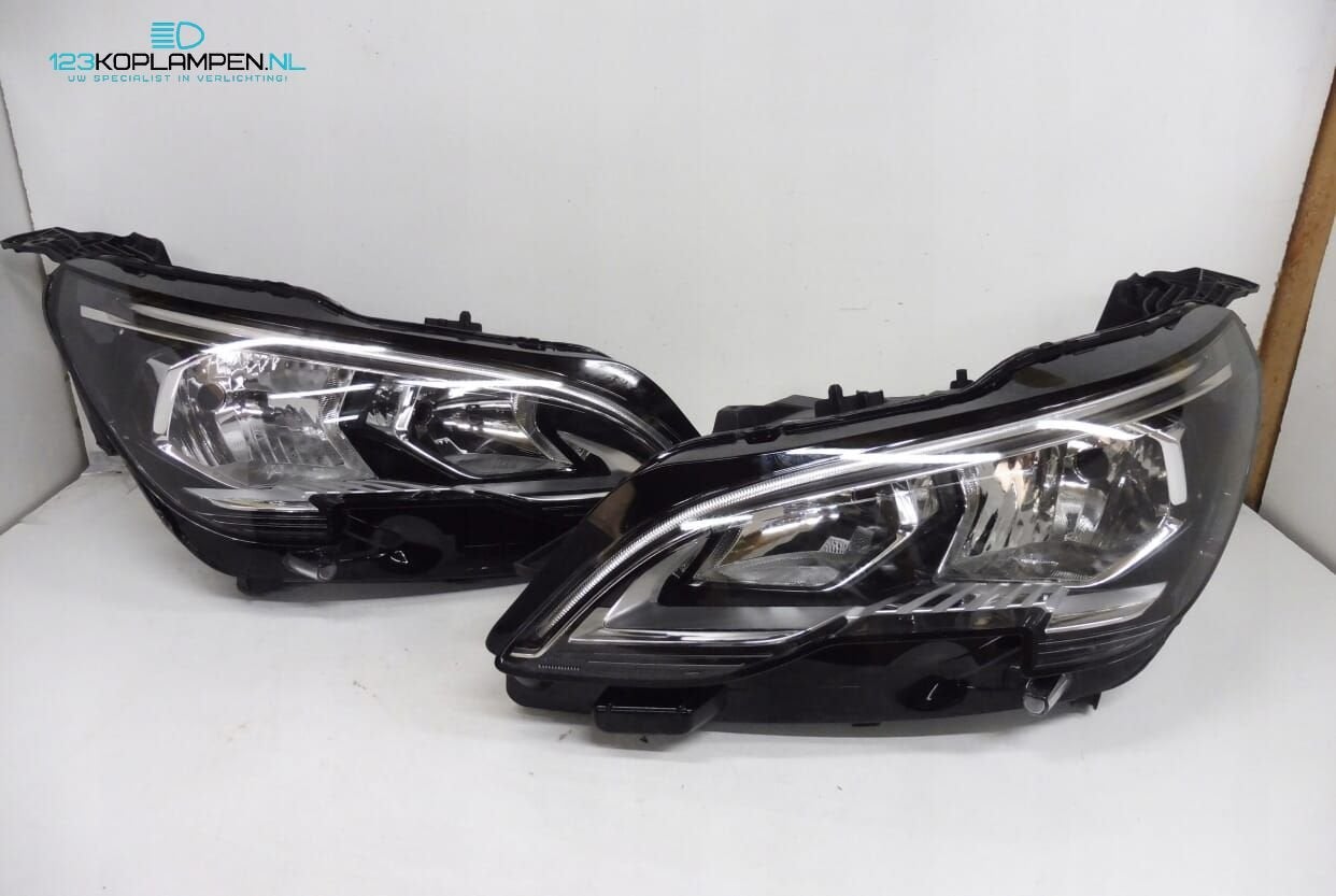 Peugeot 3008 5008 LED koplamp koplampen links rechts, Ophalen, Gebruikt, -, -