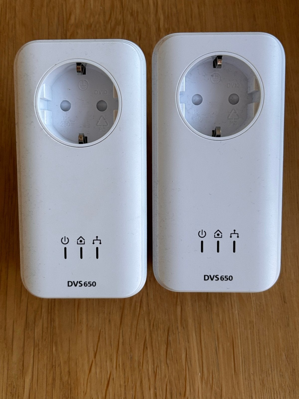 Devolo DVS 650 Powerline Adapters (2 stuks), Computers en Software, Netwerk switches, Gebruikt, Ophalen