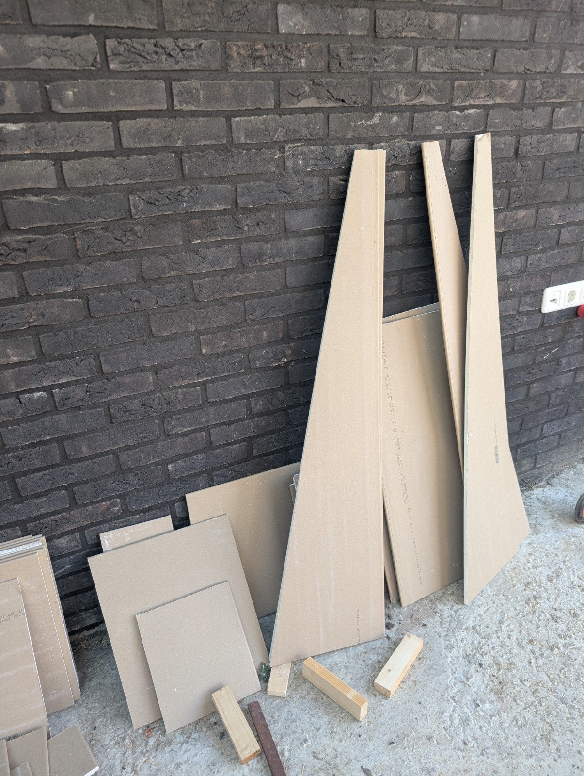 gratis af te halen: stukken gipsplaat, Ophalen