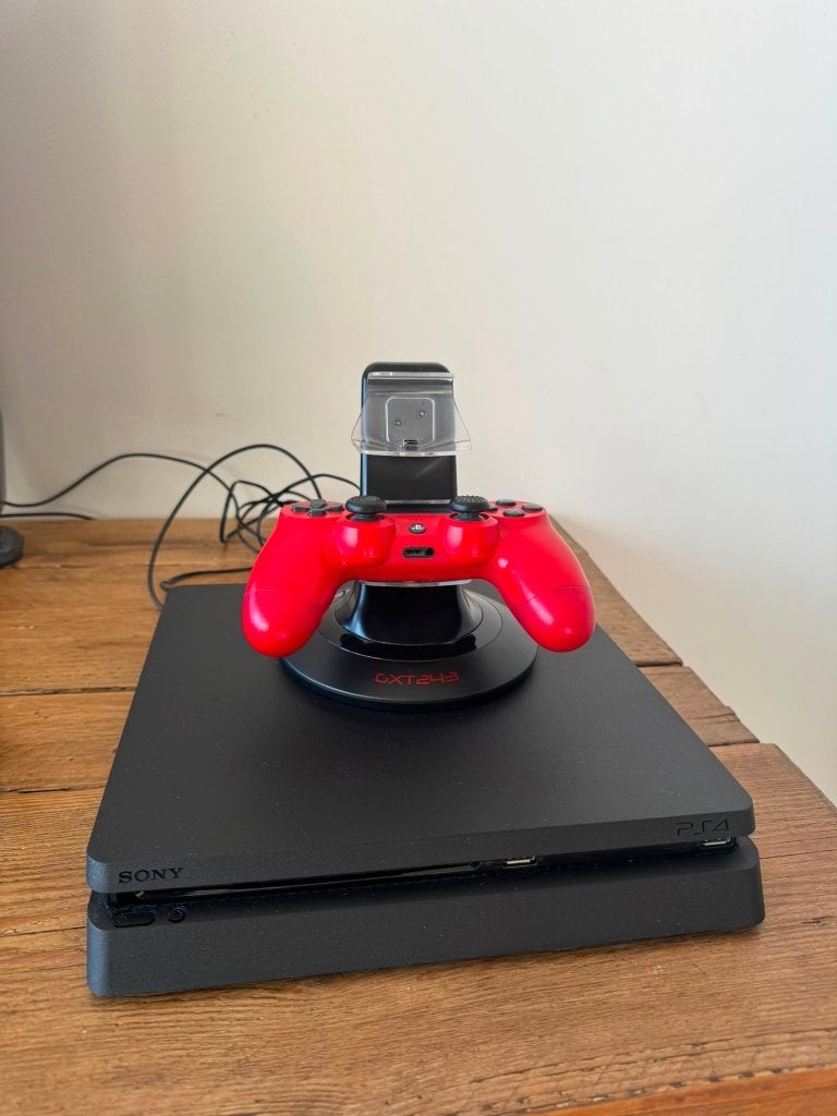 PlayStation 4 Slim 500GB + games, 1 speler, Ophalen of Verzenden, Zo goed als nieuw, Vanaf 7 jaar