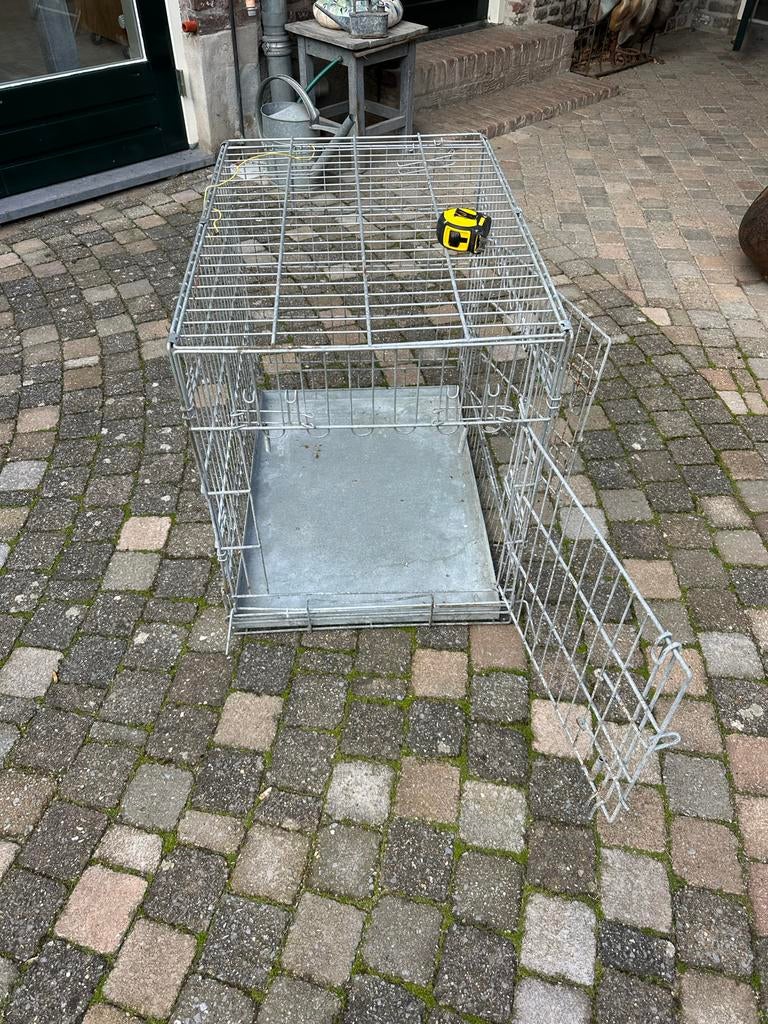 Hondenbench middel groot, Ophalen of Verzenden, Zo goed als nieuw