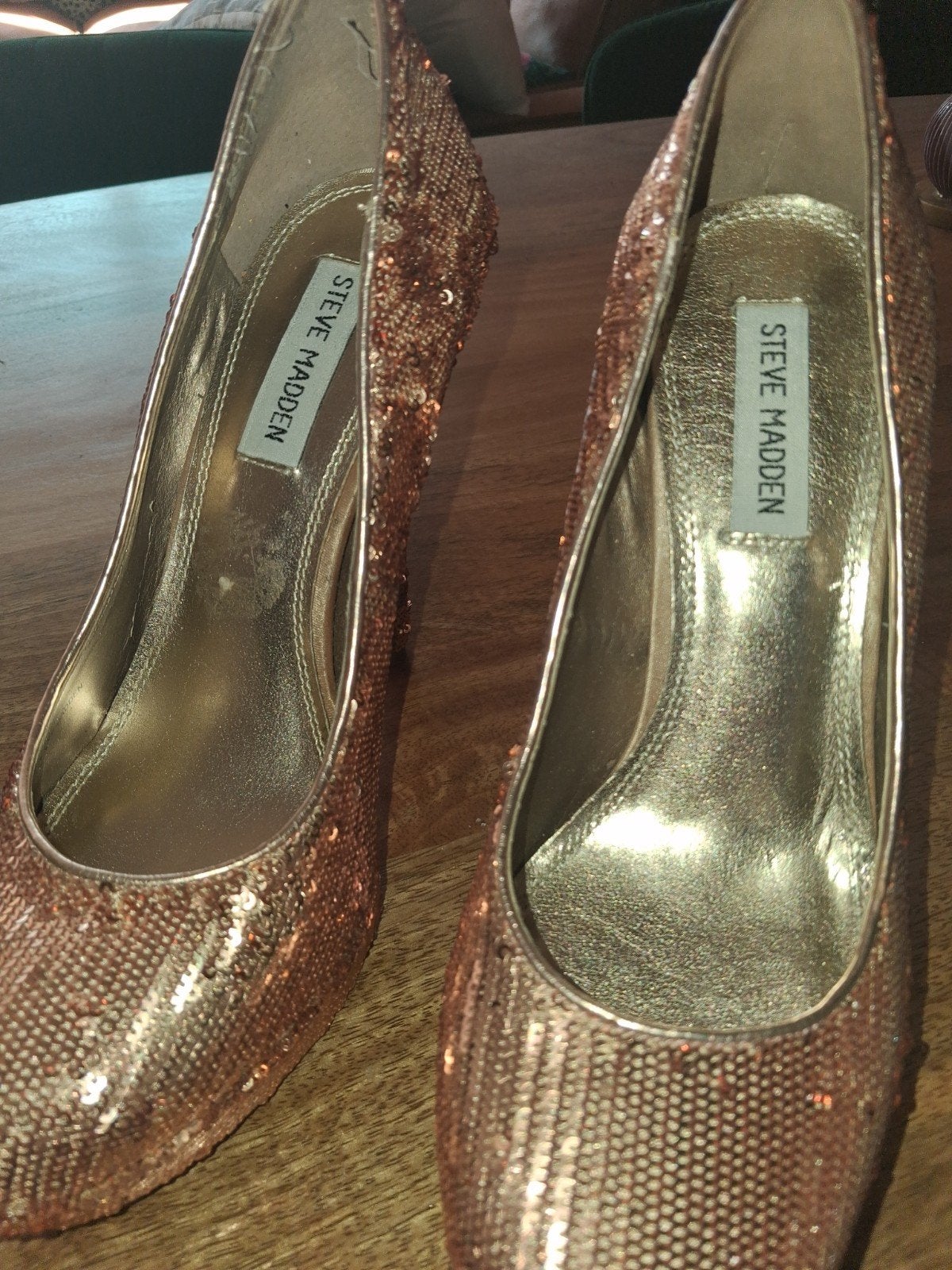 Steve Madden bronzen pumps met pailetten, Steve Madden, Ophalen of Verzenden, Zo goed als nieuw, Roze