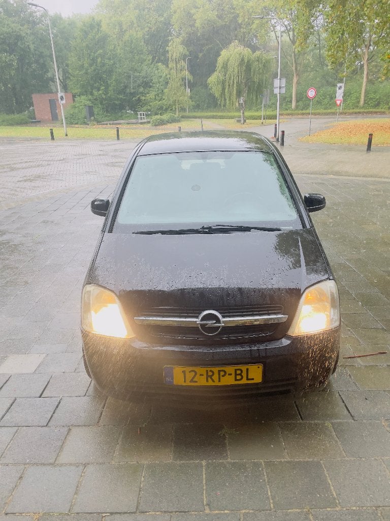 Opel Meriva 2005 met airconditioning enz, Auto's, Voorwielaandrijving, Stof, Zwart, 4 cilinders