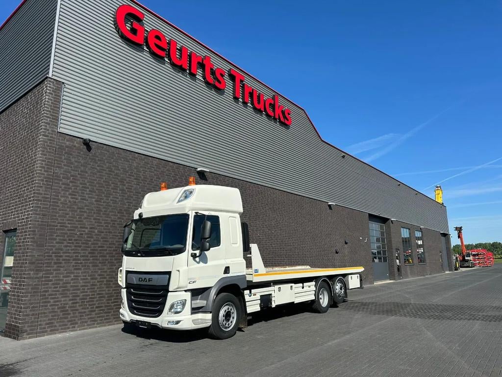 DAF CF 410 6X2 M4SN3 OPRIJWAGEN / MACHINE TRANSPORTER / PLAT, Automaat, Euro 6, Wit, Diesel