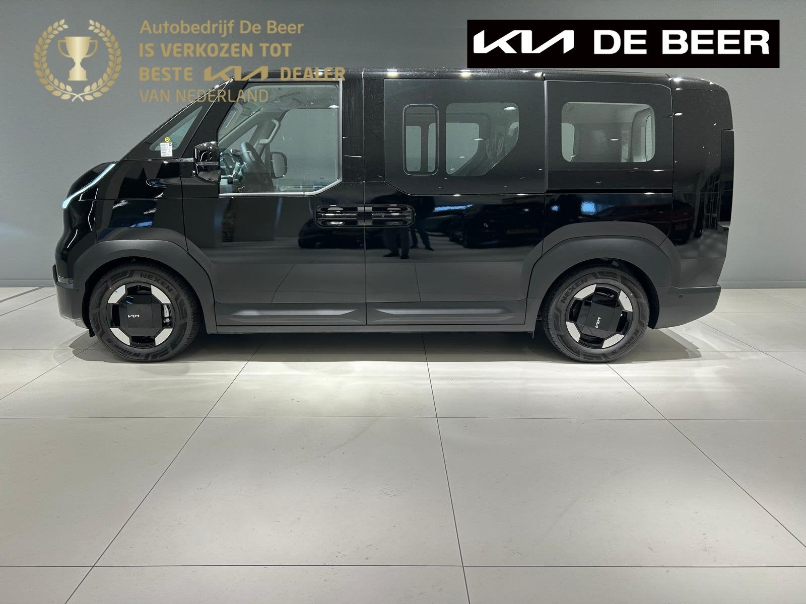 Kia Pv5 Passenger 71,2 kWh 163pk Elite Executive, Auto's, Kia, Automaat, 1500 kg, Te koop, Traction-control