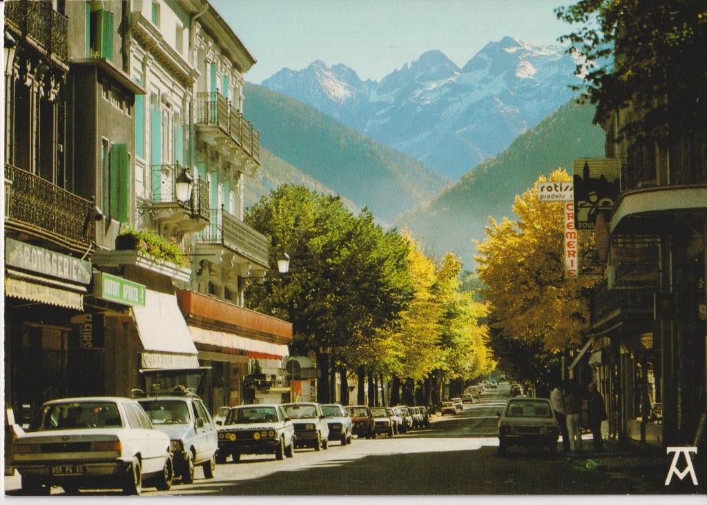 Frankrijk, Bagneres-de-Luchon met auto's BMW 3 serie, Ophalen of Verzenden, 1960 tot 1980, Ongelopen, Frankrijk