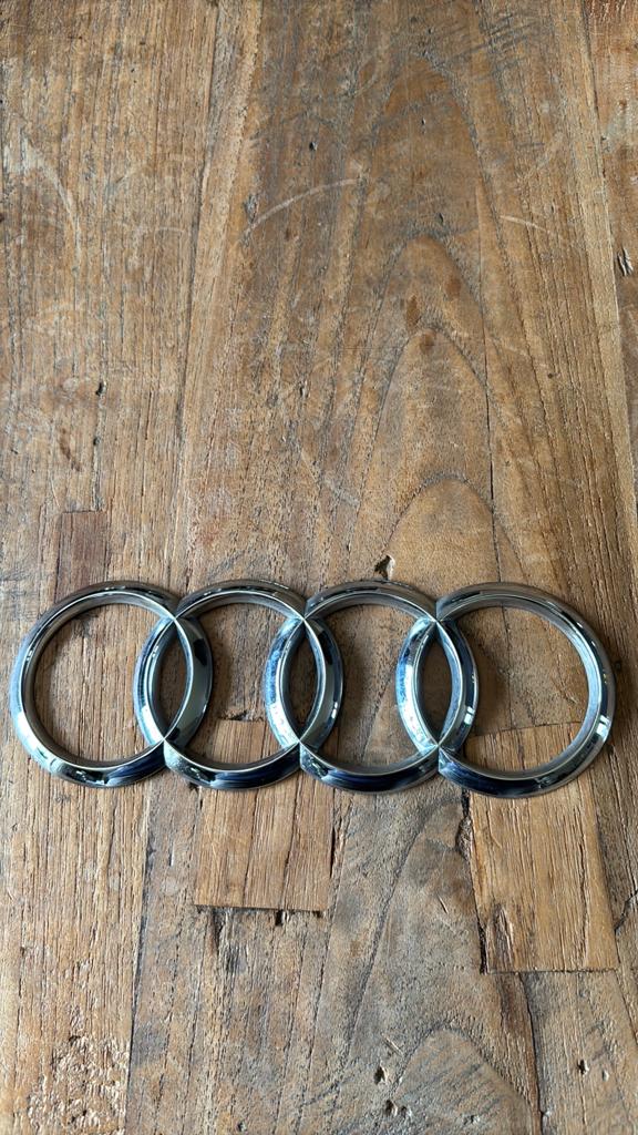 MOOI AUDI LOGO EMBLEEM, Ophalen of Verzenden